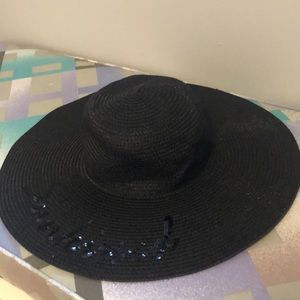 Black Sunhat